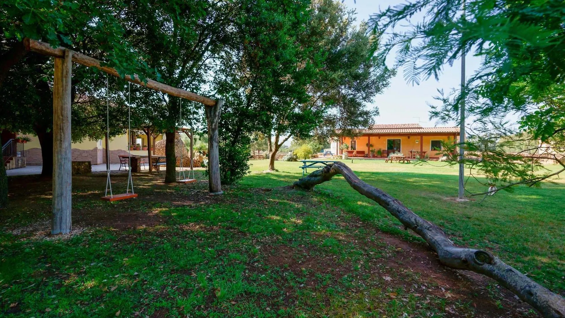 Farm stay Agriturismo La Genziana Alghero Italy