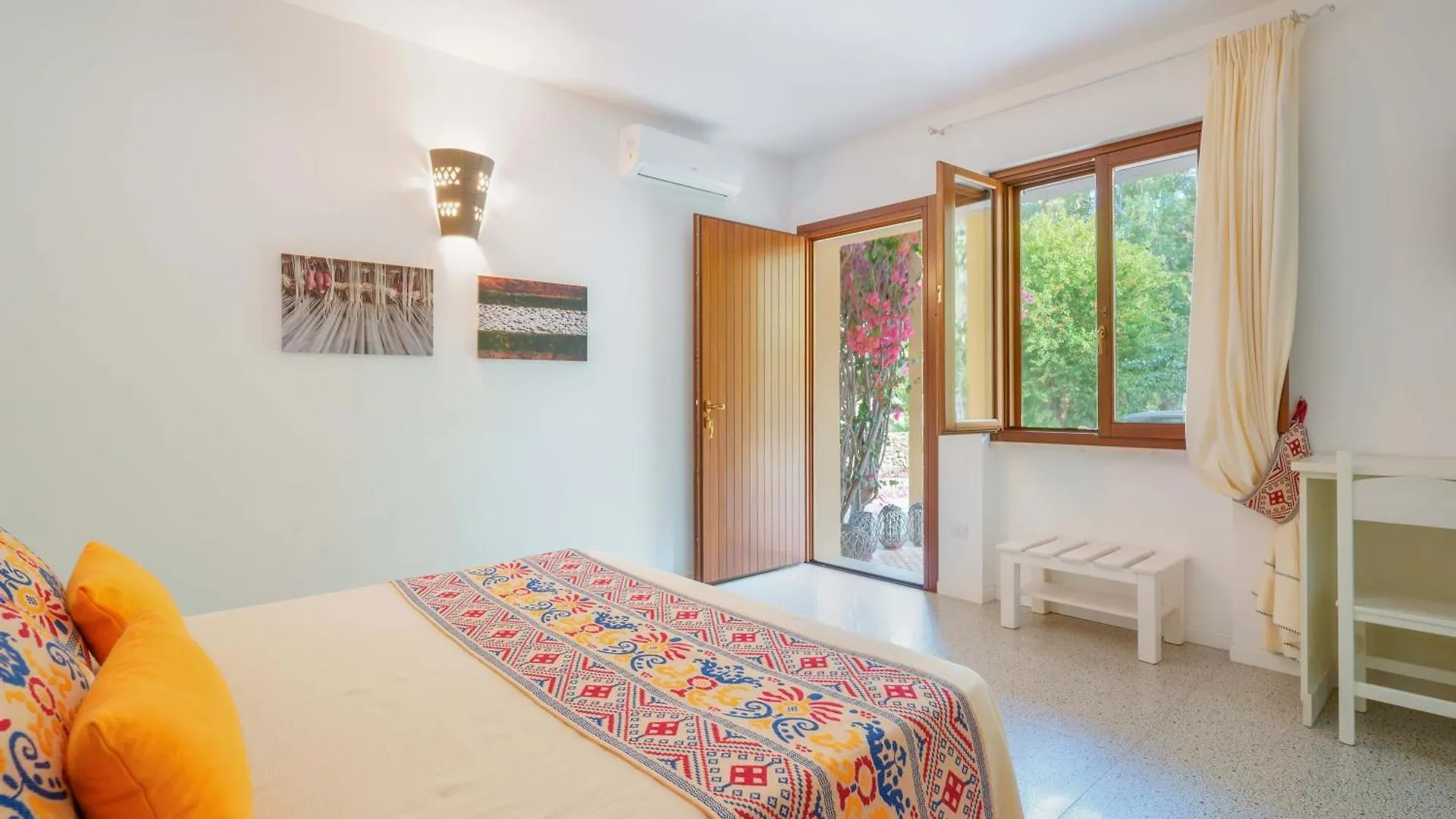 Farm stay Agriturismo La Genziana Alghero Italy